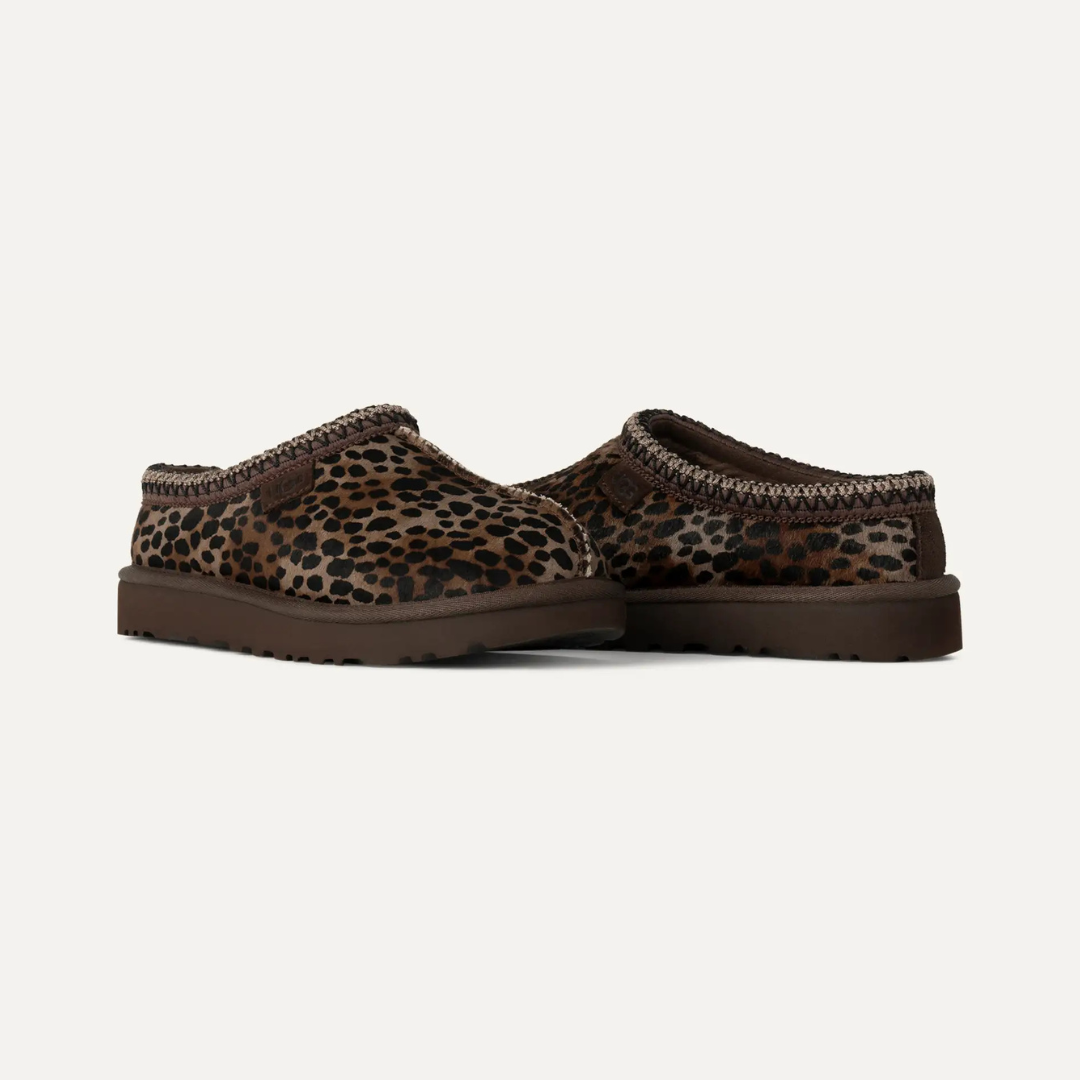 Viral Leopard Fall Tasman